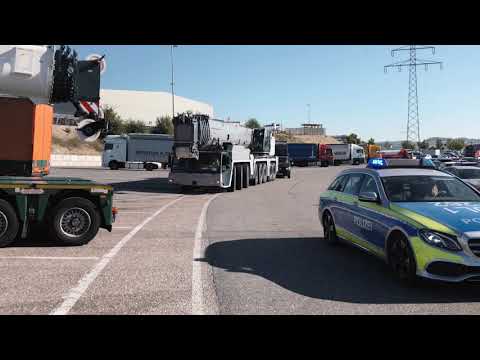 Denkinger Spedition - Kranüberführung - Liebherr