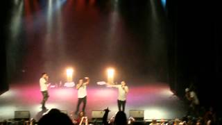 5ive 01/11/2013 Enmore Theatre - Lay All Your Lovin&#39; On Me pt 2