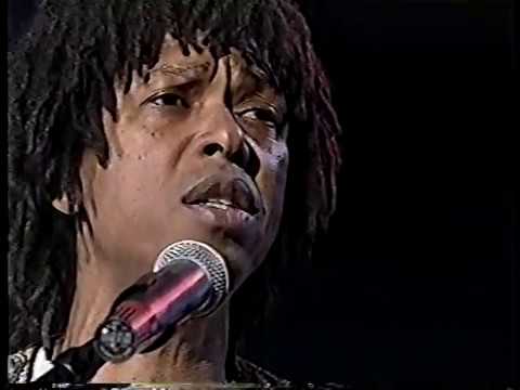 Djavan e João Bosco cantam Oceano no Som Brasil