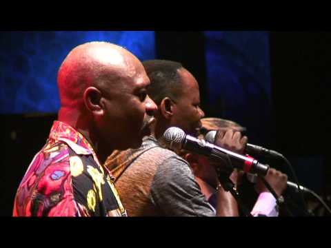4 Etoiles - Double Double - LIVE at Afrikafestival Hertme 2010