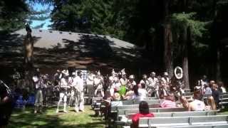 preview picture of video 'LoveBomb Go-Go @ Troutdale Summerfest July 21, 2014'