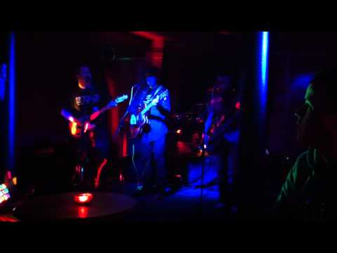 The Gutterfighters - Dreaming of You cover - At The Cellar Club, Liverpool - 2010.MOV
