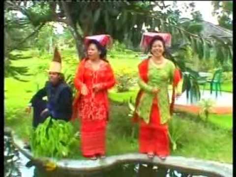Tolu Sahundulan (Lagu Simalungun)