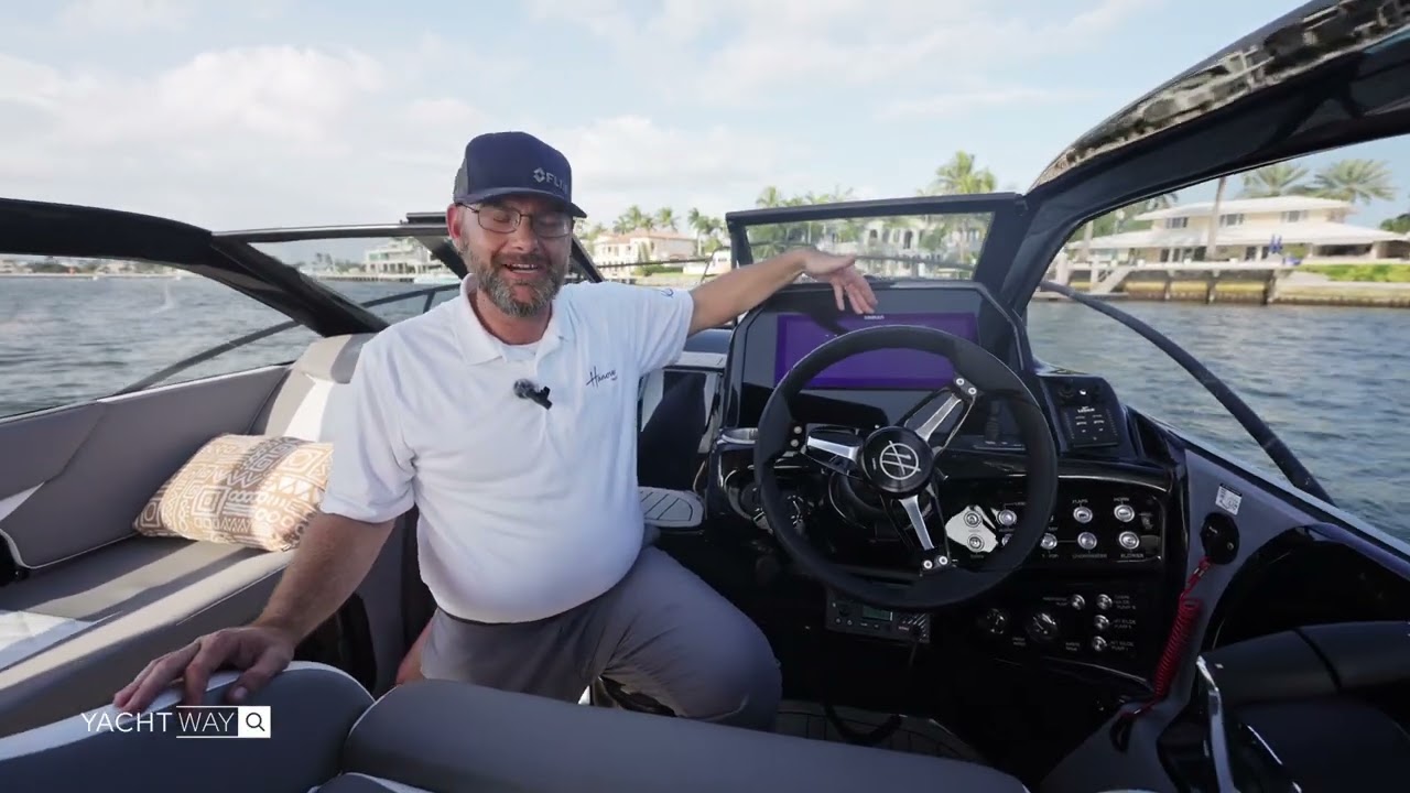 Hanover Yachts 305 Review