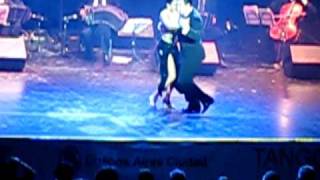 Orquesta Típica del maestro Leopoldo Federico bailan Miguel Angel Zotto y Daiana Guspero