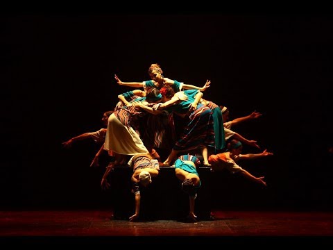 Balé da Cidade emociona na celebração de seus 15 anos