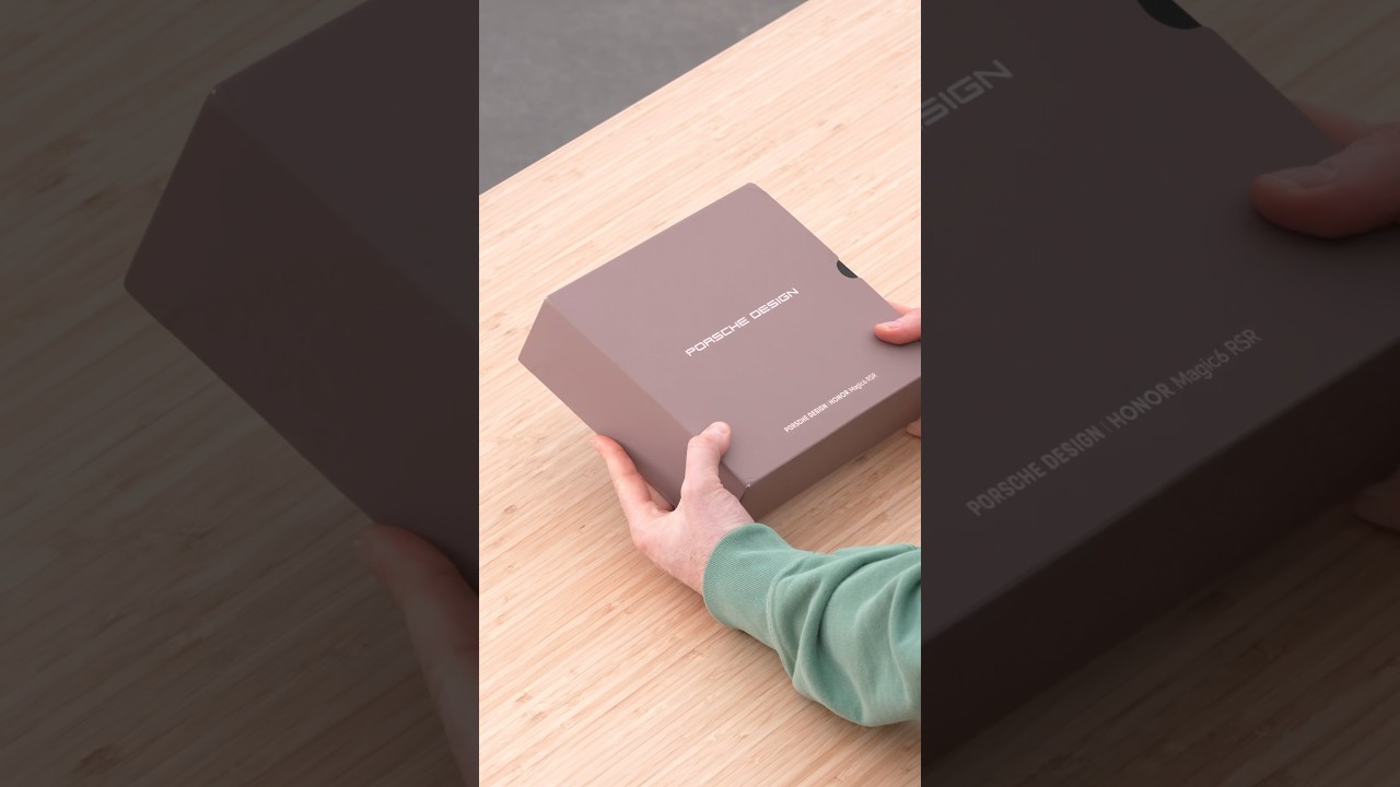 The Porsche Phone is Here (SOUND ON)