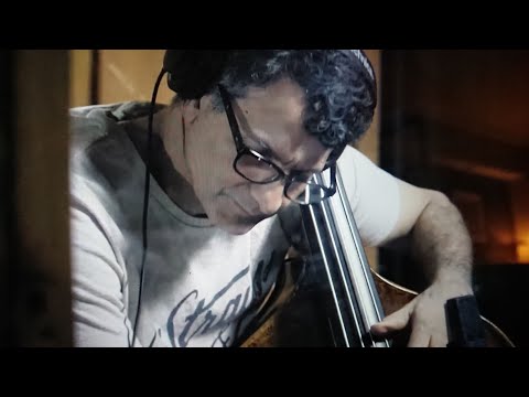 Oração -  Music by John Finbury featuring Thalma de Freitas