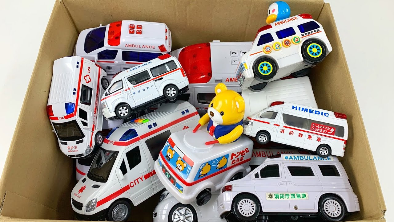 救急車を箱詰めして坂道を緊急走行！サイレン音が鳴るミニカー