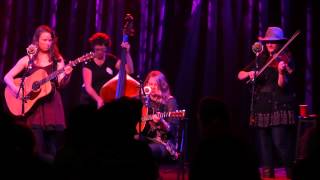 Della Mae \ Can t Go Back \ Port City Music Hall