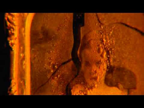 Intro de En La Oscuridad de La Noche, Darkness Falls