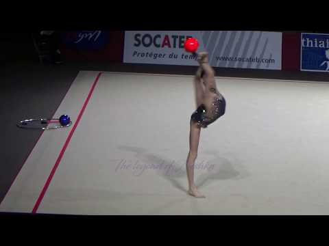 Vlada NIKOLCHENKO (UKR) ball - 2019 Thiais AA