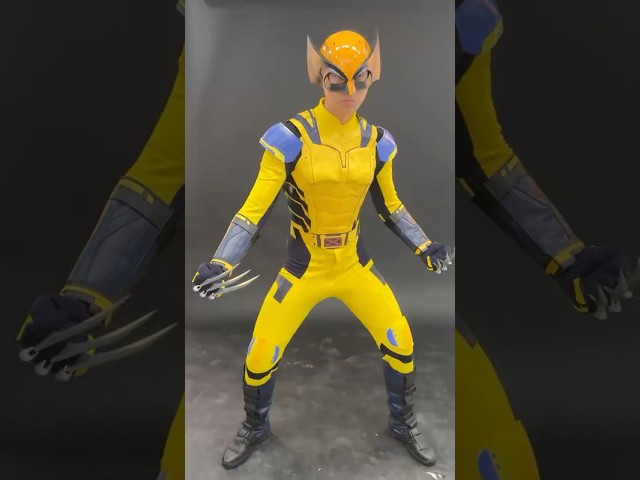 Vídeo relacionado con Rubies Disfraz Lobezno para adultos, Jumpsuit impreso, guantes con cuchillas y máscara, Wolverine, Licencia Oficial Marvel Deadpool 3 para Carnaval, Halloween, Despedidas, Fiestas Temáticas y Cosplay