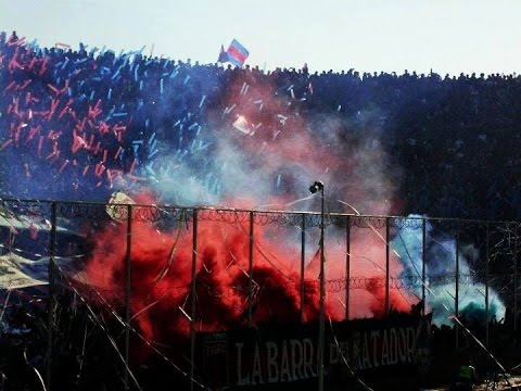 "Espectacular recibimiento de la gente de Tigre vs Independiente (2012)" Barra: La Barra Del Matador • Club: Tigre