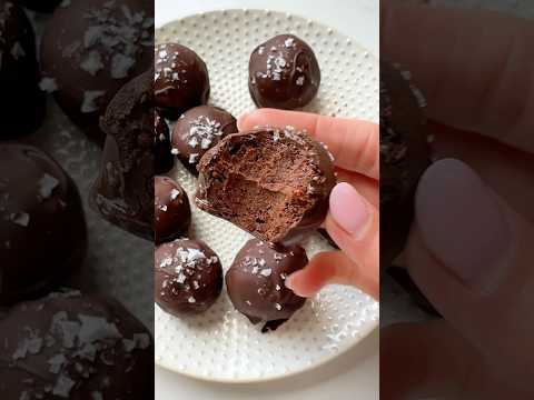 Viral Chocolate Salted Protein Balls | Eating Bird Food #easyrecipe #proteinsnack #proteinballs