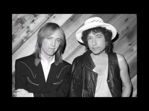 Tom Petty with Bob Dylan - Knockin' on Heaven's Door - Holmdel, New Jersey August 10, 2003