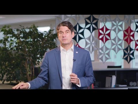 Major investment in China (Portuguese Subtitles)