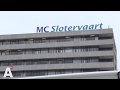 Verhuiswagens arriveren bij het MC Slotervaart