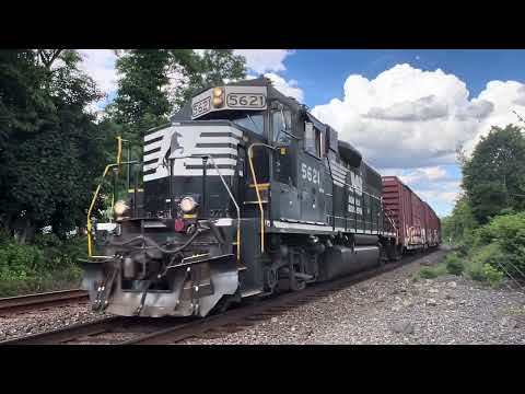 NS 5621 GP38-2 leads CR MA01 through Piscataway,NJ!