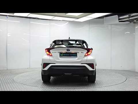 Toyota C-HR G 1.8 Hybrid *Top spec* - Image 2