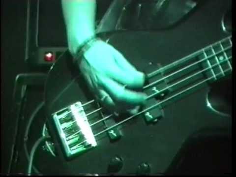 GIRLSCHOOL - LIKE IT LIKE THAT (BRADFORD RIO'S 18/11/95) RARE FOOTAGE