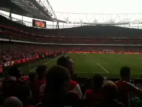 Arsenal vs Tottenham 1-0 Final Whistle Celebrations 1/9/13