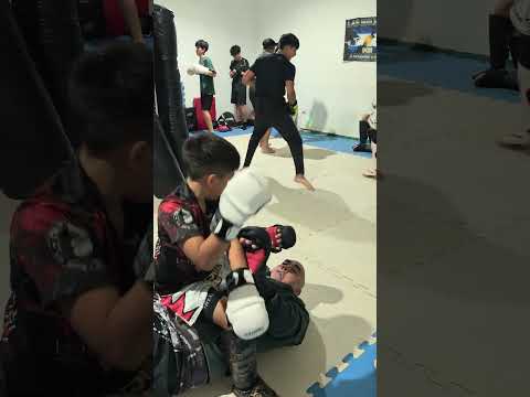 INSISTIR PERSISTIR RESISTIR Y NUNCA DESISTIR PITBULL GYM JUNÍN DE LOS ANDES