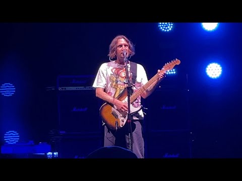 RHCP Live ( Kooks ) John Frusciante cover of David Bowie Burgettstown Pa 2024