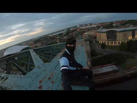 Climbing the tyne bridge