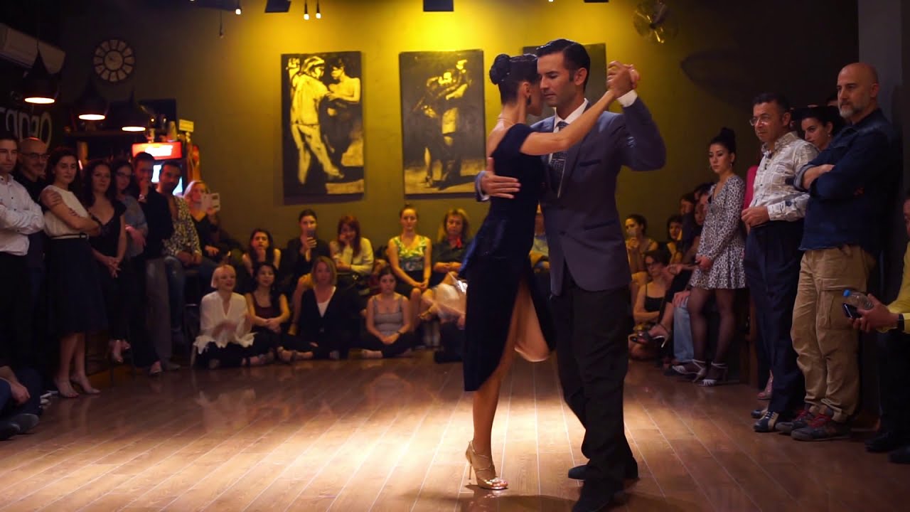 Miguel Calvo & Pelin Ercan / Todo Es Amor - Akademitango - 1/4