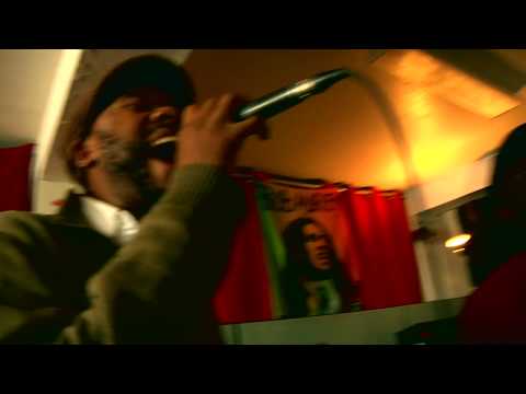 NOMADIC MASSIVE / VOX SAMBOU