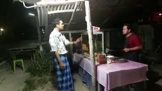 Download lagu Video Lucu Versi Kelantan - Nok Mee Sepinggan mp3