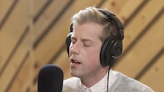 Andrew McMahon in the Wilderness – Cecilia And The Satellite (LIVE)