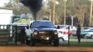 preview picture of video 'Wauchula FL diesel pull Rd 1'