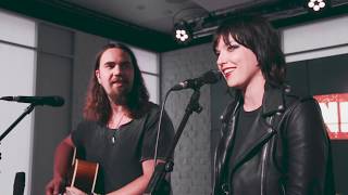 Halestorm cover Led Zeppelin - That&#39;s The Way (Planet Rock Live Session)