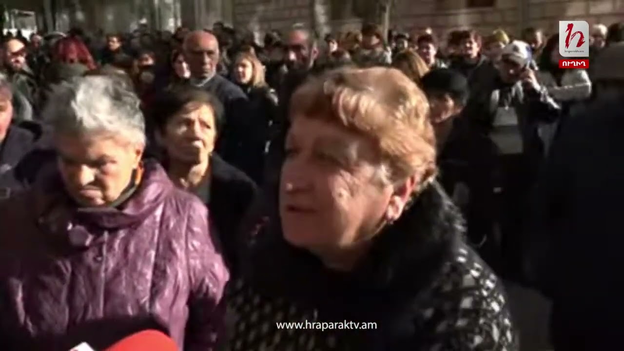 Առաջին անգամ արդար ընտրություն է եղել, այն էլ էս տականքները չեն թողնում, որ էս մարդը աշխատի