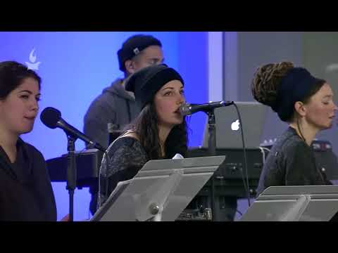 Lauren Alexandria & Misty Edwards   worhsip with the word