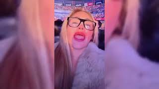 ロングヘアーの爆乳美女のくっきり谷間を見るだけで…