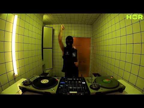 DEAD ON MONDAY - Max Durante / October 26 / 5pm-6pm