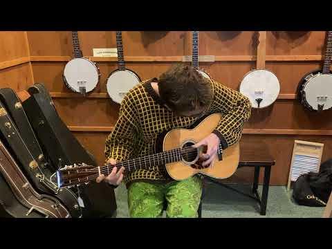 Musser-Swanson lefty parlor demo by Roman Bartlett-Sherman