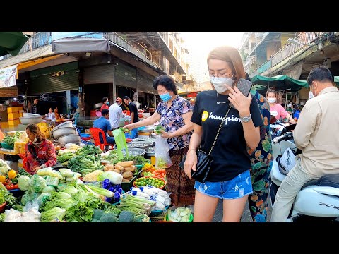 Saturday Evening Tour at Orussey Market Phnom Penh, Cambodian Street Food