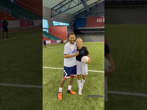 Neymar x Aguska ⚽️⚽️ freestyle football tricks 🔥 #aguska #neymar #girlpower #worldcup #soccergirl