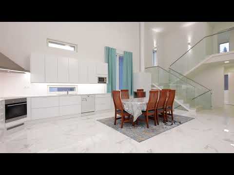 2016 valmistunut näyttävä kivitalo Vantaan, Ilolassa.