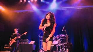 Patti Russo - Don't Ever Put Out The Flame /Hold On (The Apex, Bury St. Edmund 11 April 2015)