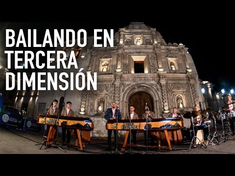 MARIMBA REINA QUETZALTECA-BAILANDO EN TERCERA DIMENSIÓN  (En vivo desde Quetzaltenango)