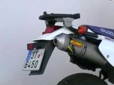 FMF Q4 on DR 650 2
