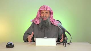 صورة #فتاوى_الزامل | التعامل مع الوالدة إذا لم تعدل في معاملة بناتها