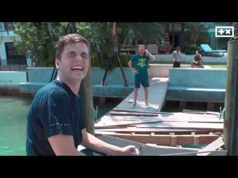 Crashing dock - David Guetta - Martin Garrix view