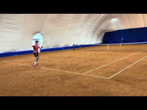 Federesque backhand drop shot is back 12.12.2025