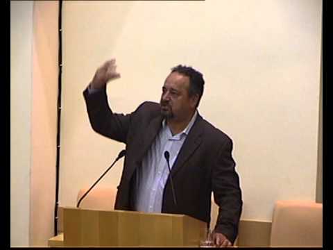 Joi 18 Septembrie 2013 - Emil Bartos - Scandalul crucii